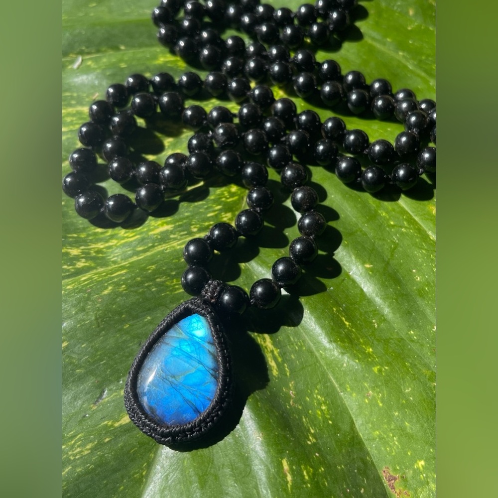 Labradorite and Onxy crystal bead Mala necklace handmade macrame pendant